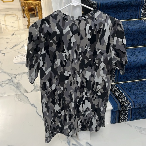 Nike tee - Picture 3 of 3